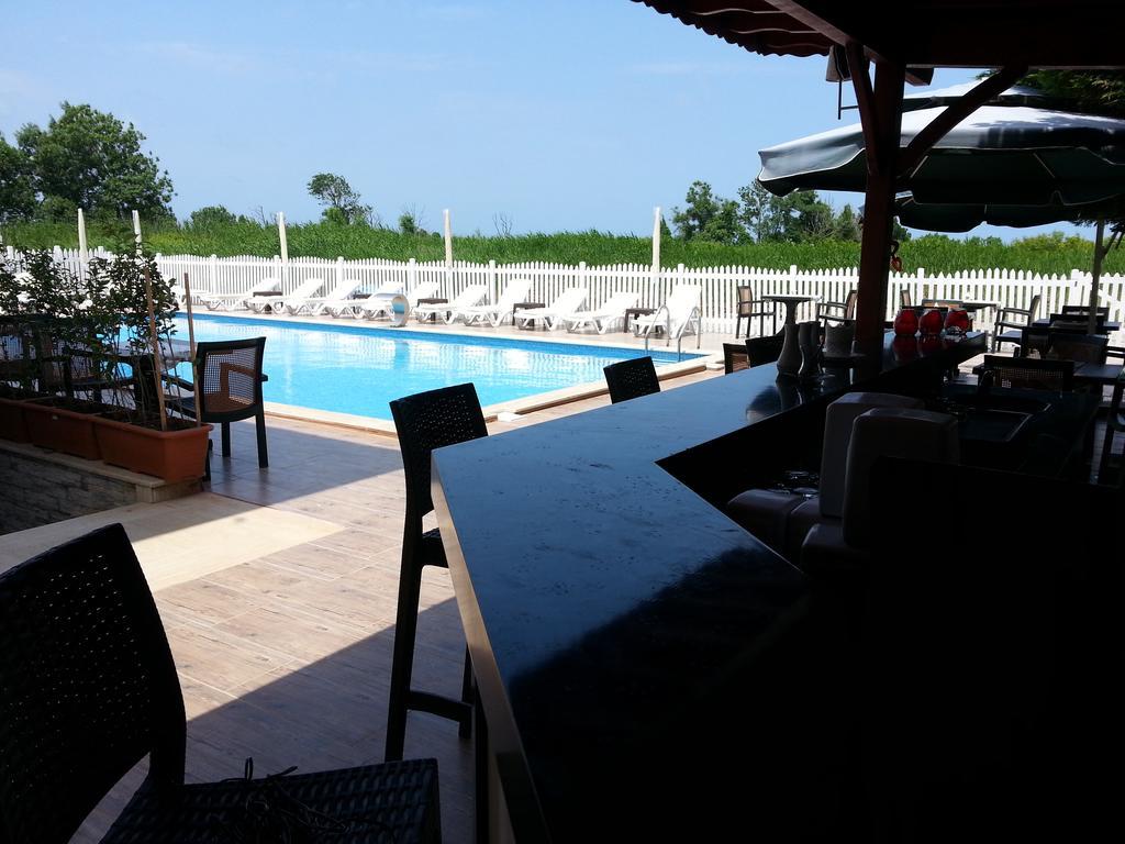 Velena Hotel Ağva Buitenkant foto